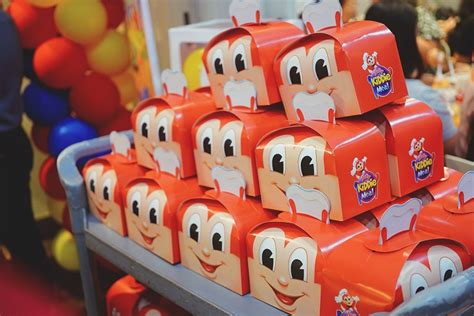 jollibee loot bags|Celebrate special occasions with joy with the return of Jollibee Kids.
